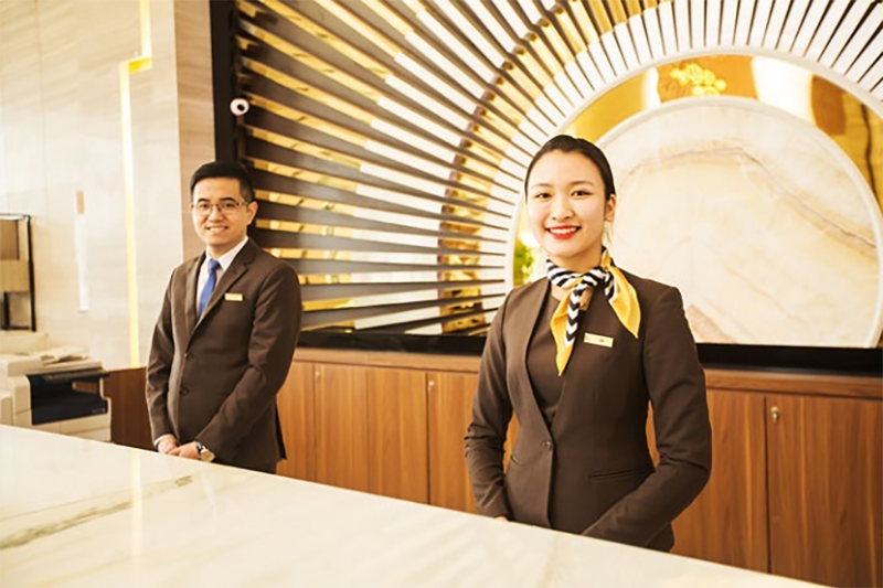 TUYỂN DỤNG NHÂN VIÊN LỄ TÂN